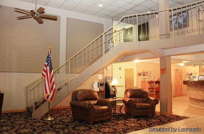 Hotel Ramada By Wyndham Bismarck Interior foto