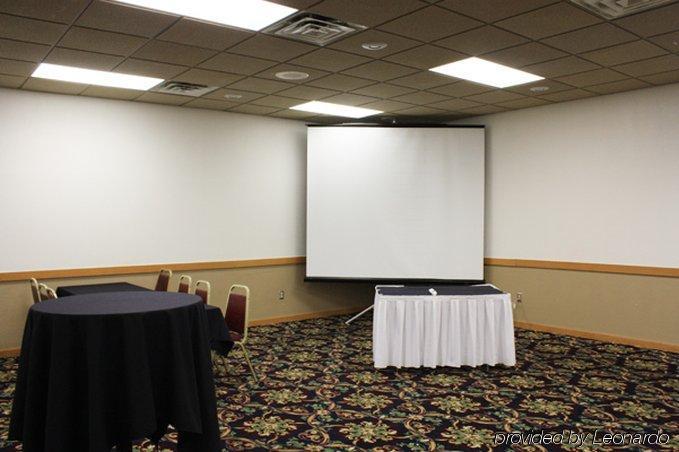 Hotel Ramada By Wyndham Bismarck Facilidades foto