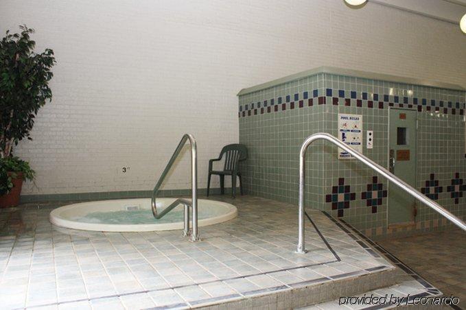 Hotel Ramada By Wyndham Bismarck Facilidades foto